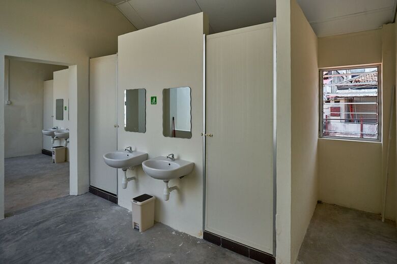 Hostal Weluv Travel Guesthouse