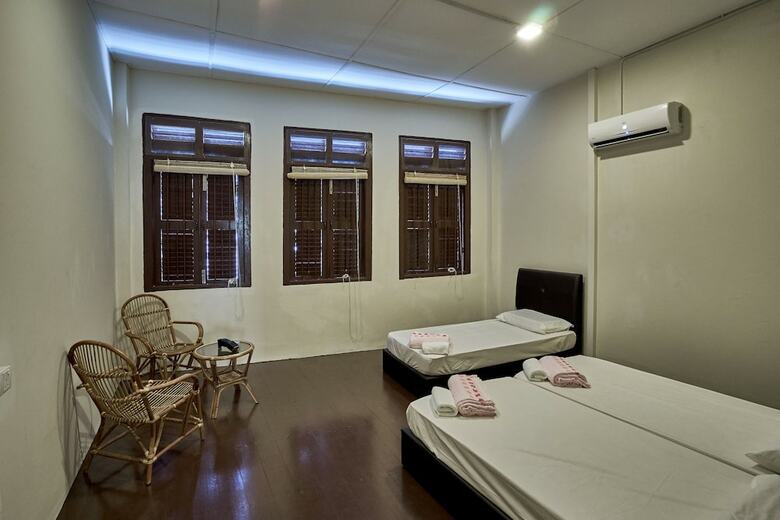 Hostal Weluv Travel Guesthouse