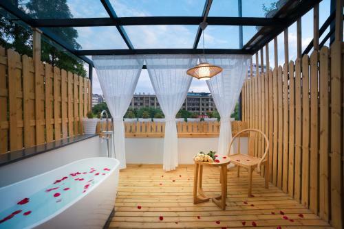 Guilin Riverside Hostel