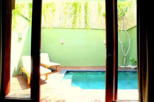 The Jas Villas