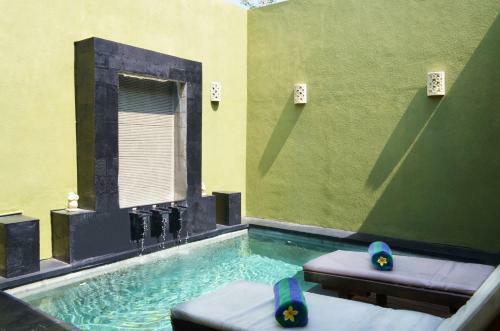 The Jas Villas