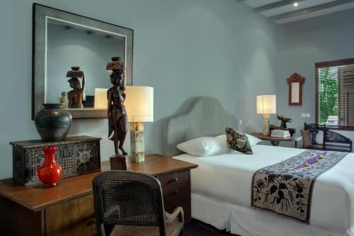 Hostal Room & Vespa 3