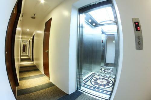 Amigo Hotel