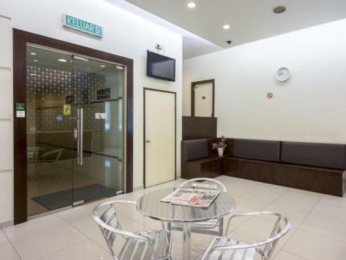 Raintree Hotel