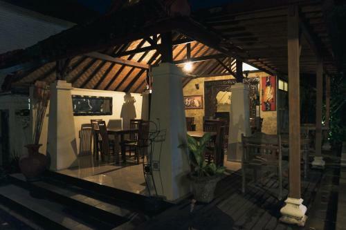 Hostal Puri Panca Jaya Hotel