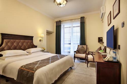 Yu Hill Hotel
