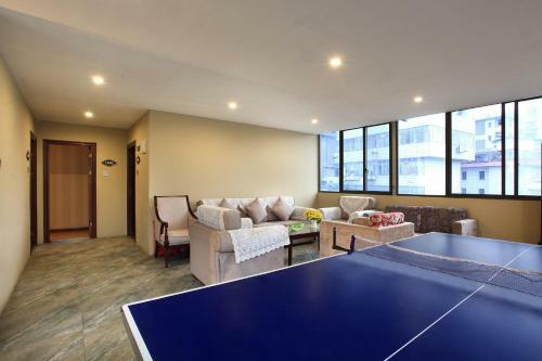 Yu Hill Hotel