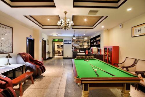 Yu Hill Hotel