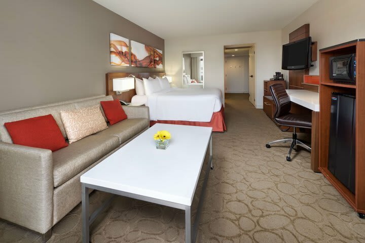 Delta Meadowvale Hotel And Conference Center