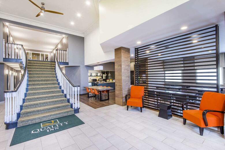 Hotel Quality Inn Airport West