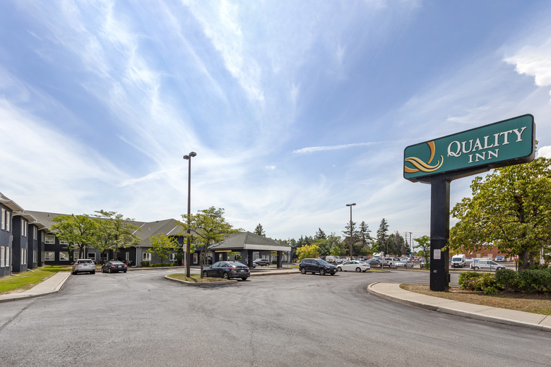 Hotel Quality Inn Airport West