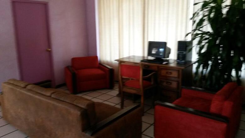 Hotel Los Arcos(.)