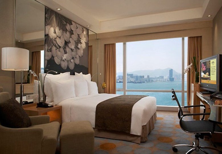 Hotel Renaissance Harbour View