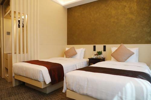 Hotel South Pacific