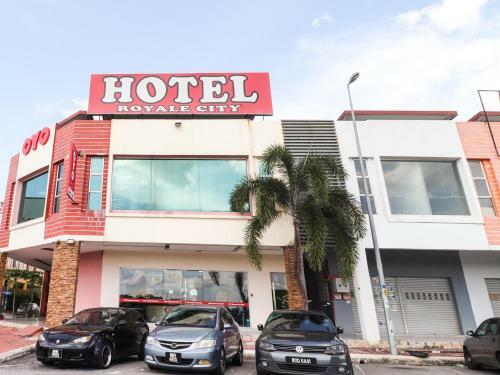 Royale City Hotel