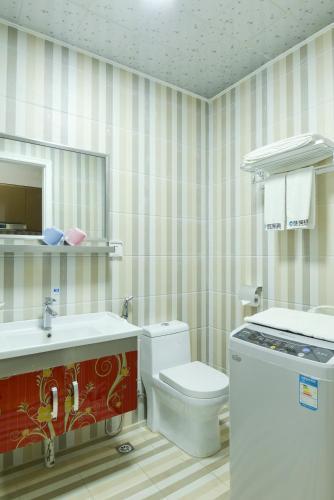 Waifiden Grand Easter International Apartment