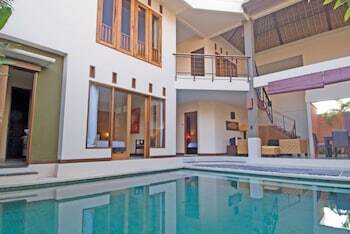 D'alang Alang Villas