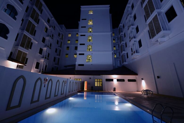 Grand Puteri Hotel