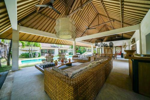Abaca Villas