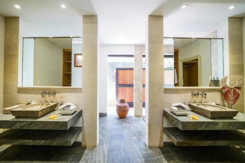 Abaca Villas