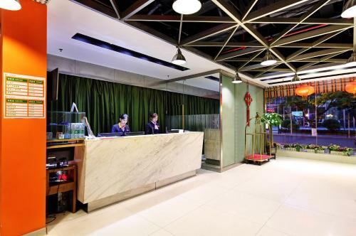 Hotel Yanjiang East Garden Inn