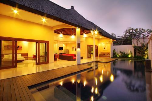 Oval Villa Bali