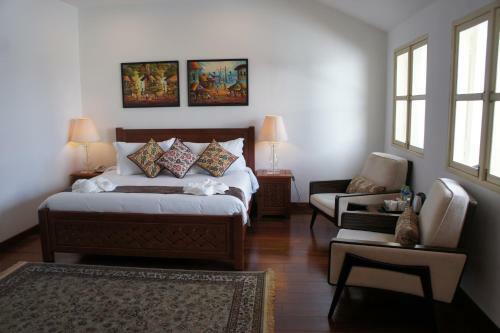 Hotel Heeren Palm Suites