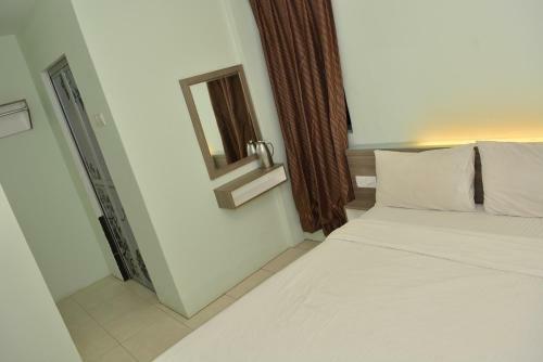 Hostal Qish Hotel