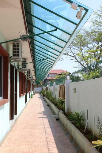 Tengkera Hotel