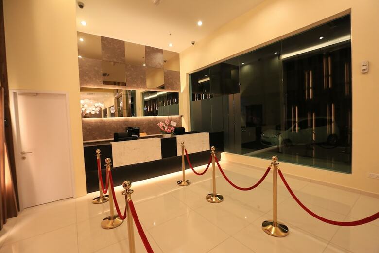 Supreme Hotel
