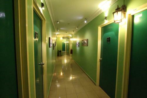 Hotel Station 18