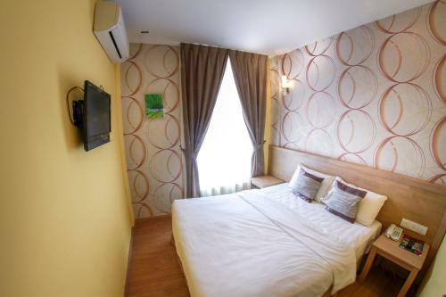 The Explorer Hotel