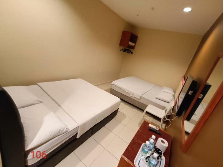 Doris Hotel
