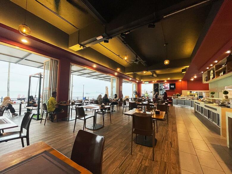 Hotel Ibis Styles Sandakan Waterfront