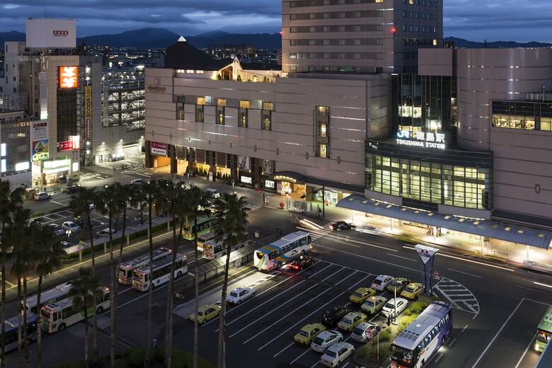 Hotel Sunroute Tokushima
