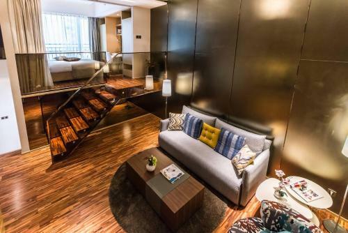 Apartamento Estay Residence Poly D Plaza