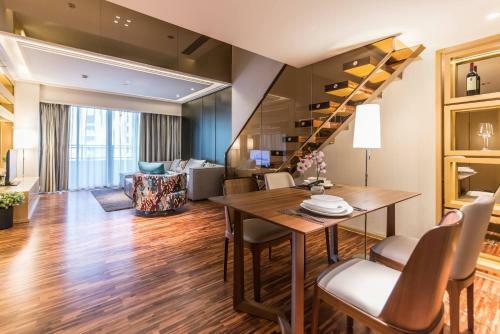 Apartamento Estay Residence Poly D Plaza
