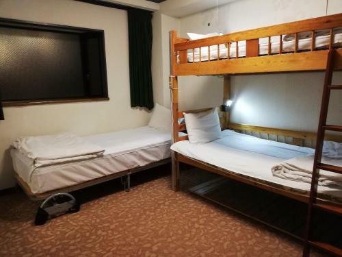 Family & Bakpak Tokyo Hostel