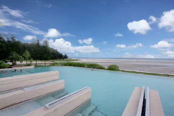 Hotel Apsaras Beach Resort & Spa