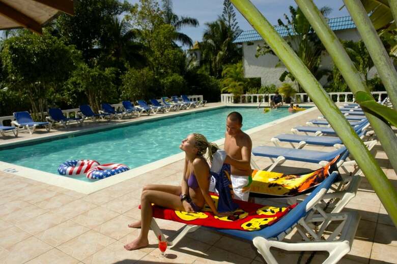 Hotel Legends Beach Resort