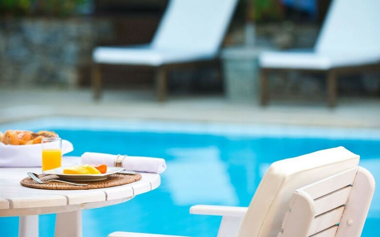 Hotel Porto Bay Resort