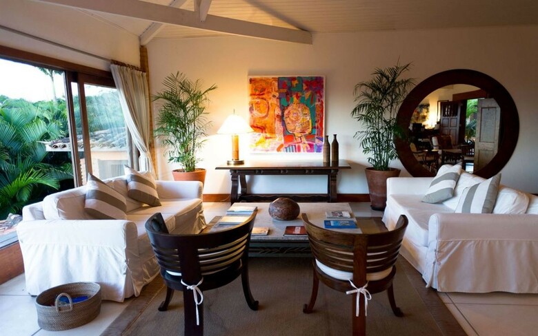 Hotel Porto Bay Resort