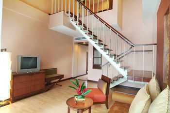 Hotel Grand Pacific Sovereign Resort