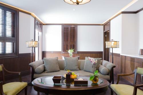 Relais & Chateaux Chaptel Hangzhou Hotel