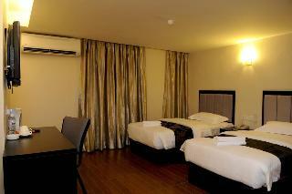 Kk Waterfront Hotel
