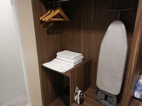 Ease Hotel Sdn Bhd
