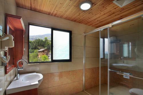 Hostal Baike Hotel