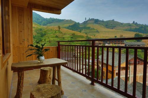 Posada Longji Holiday Hotel