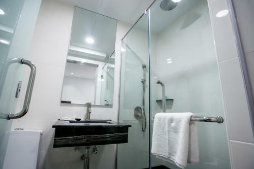 Belllo Hotel Jb Central