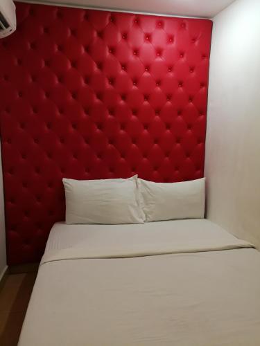 Hostal Suntec Hotel